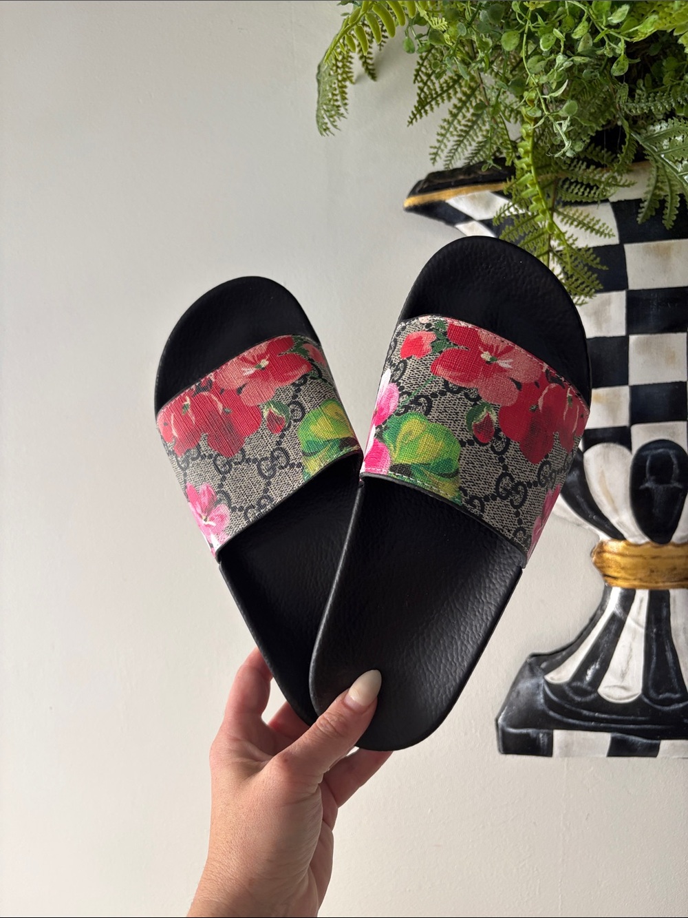 Fashion Bloom Slides